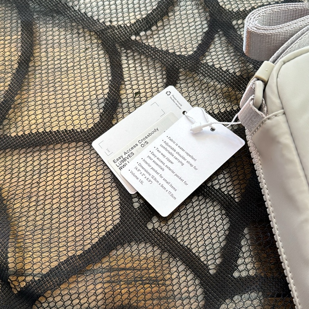 Lululemon Easy access crossbody bag - Picture 5 of 6